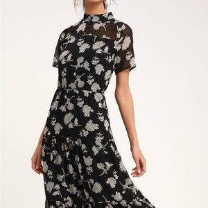 LULU’S | Floral Dressed Up Black Floral Print Midi Dress